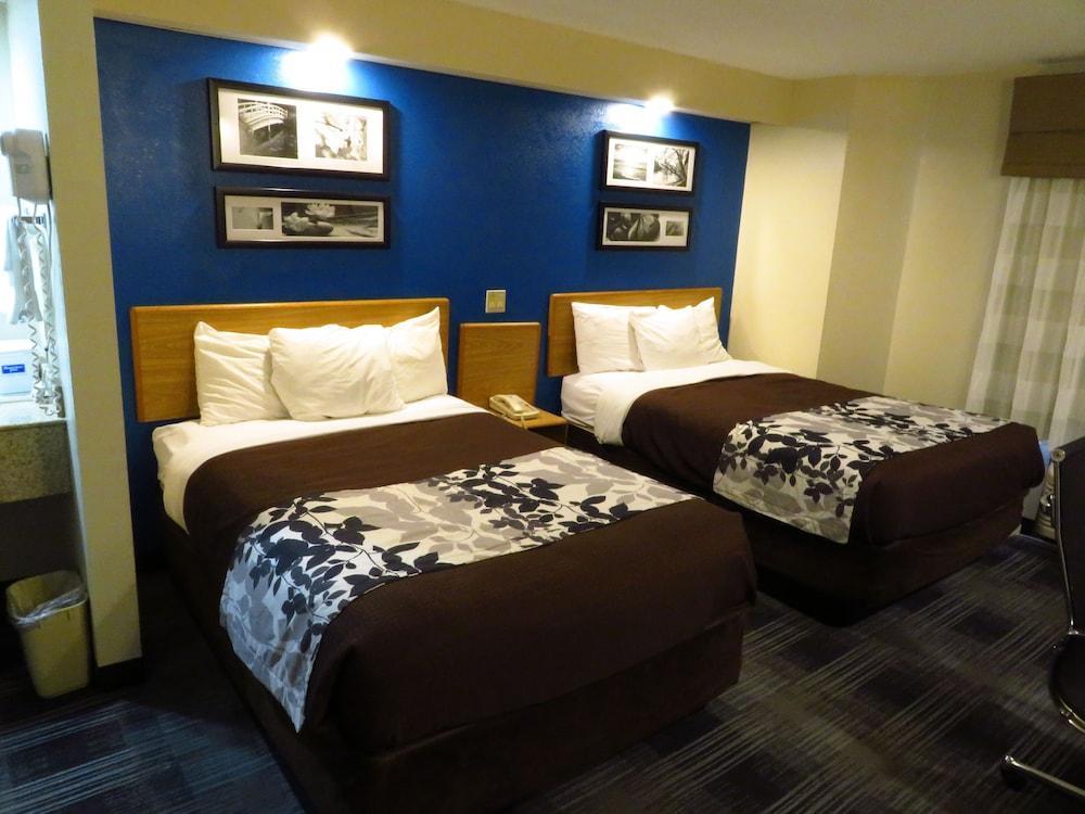 Rodeway Inn Остелл Экстерьер фото