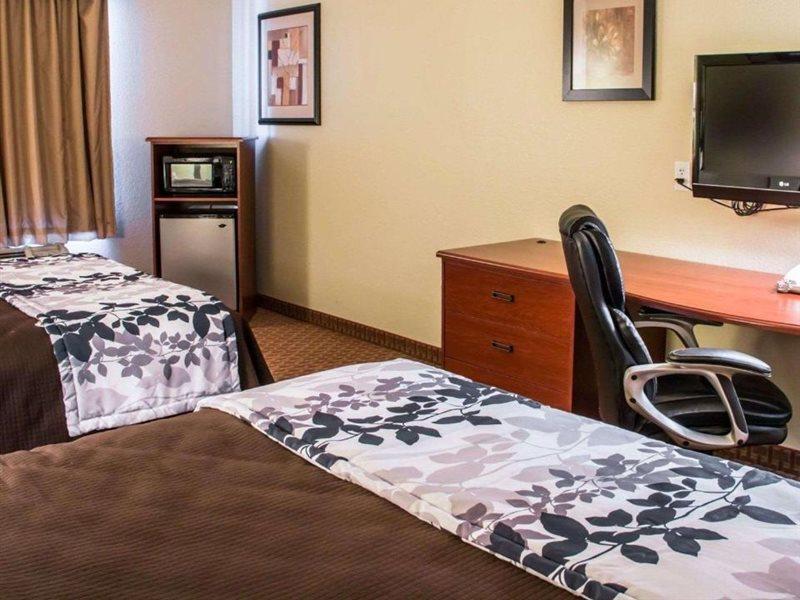 Rodeway Inn Остелл Экстерьер фото