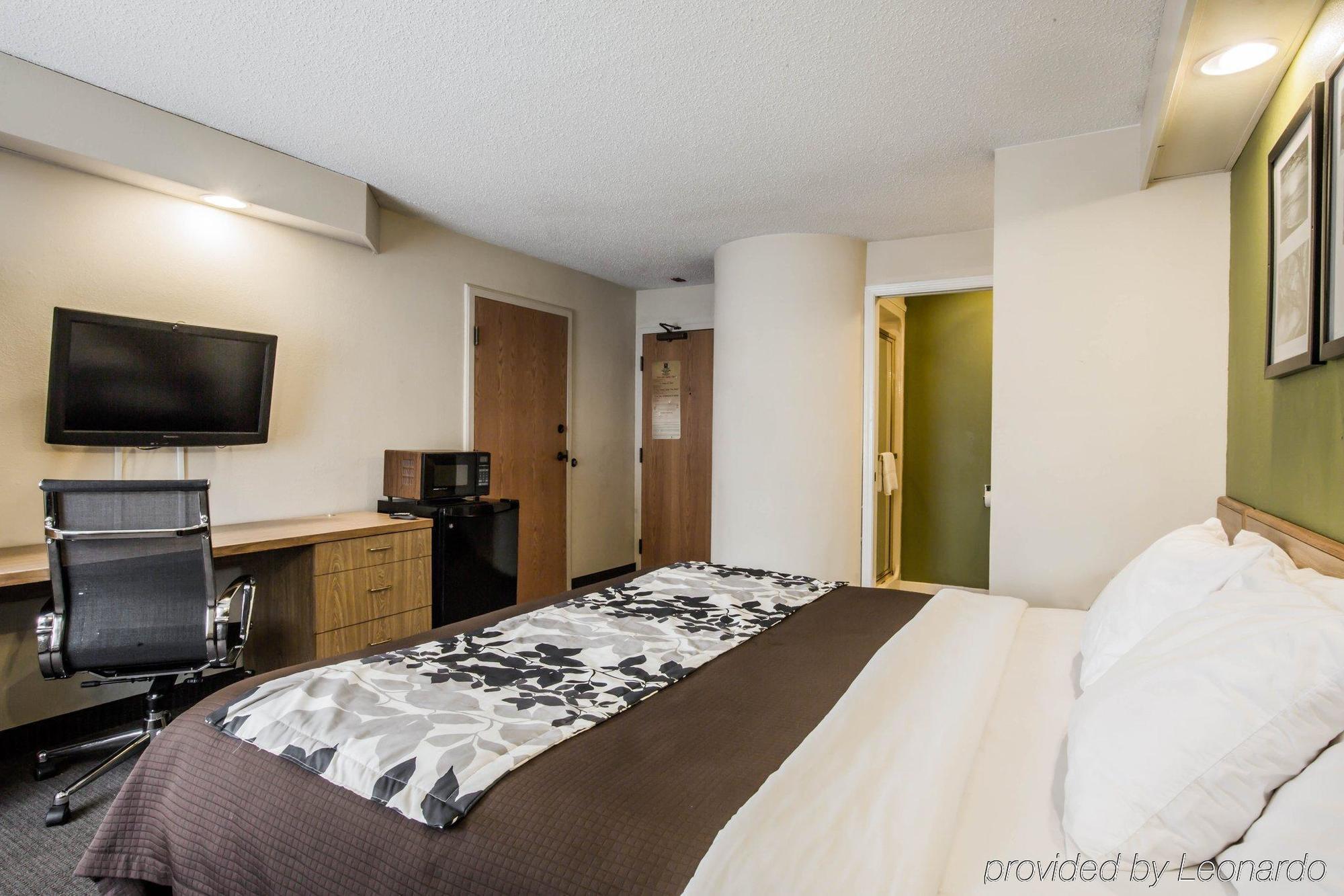 Rodeway Inn Остелл Экстерьер фото