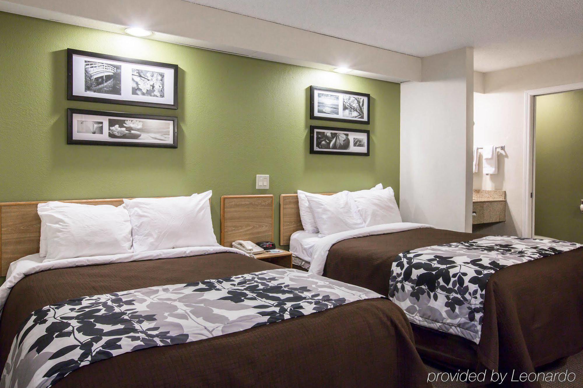 Rodeway Inn Остелл Экстерьер фото
